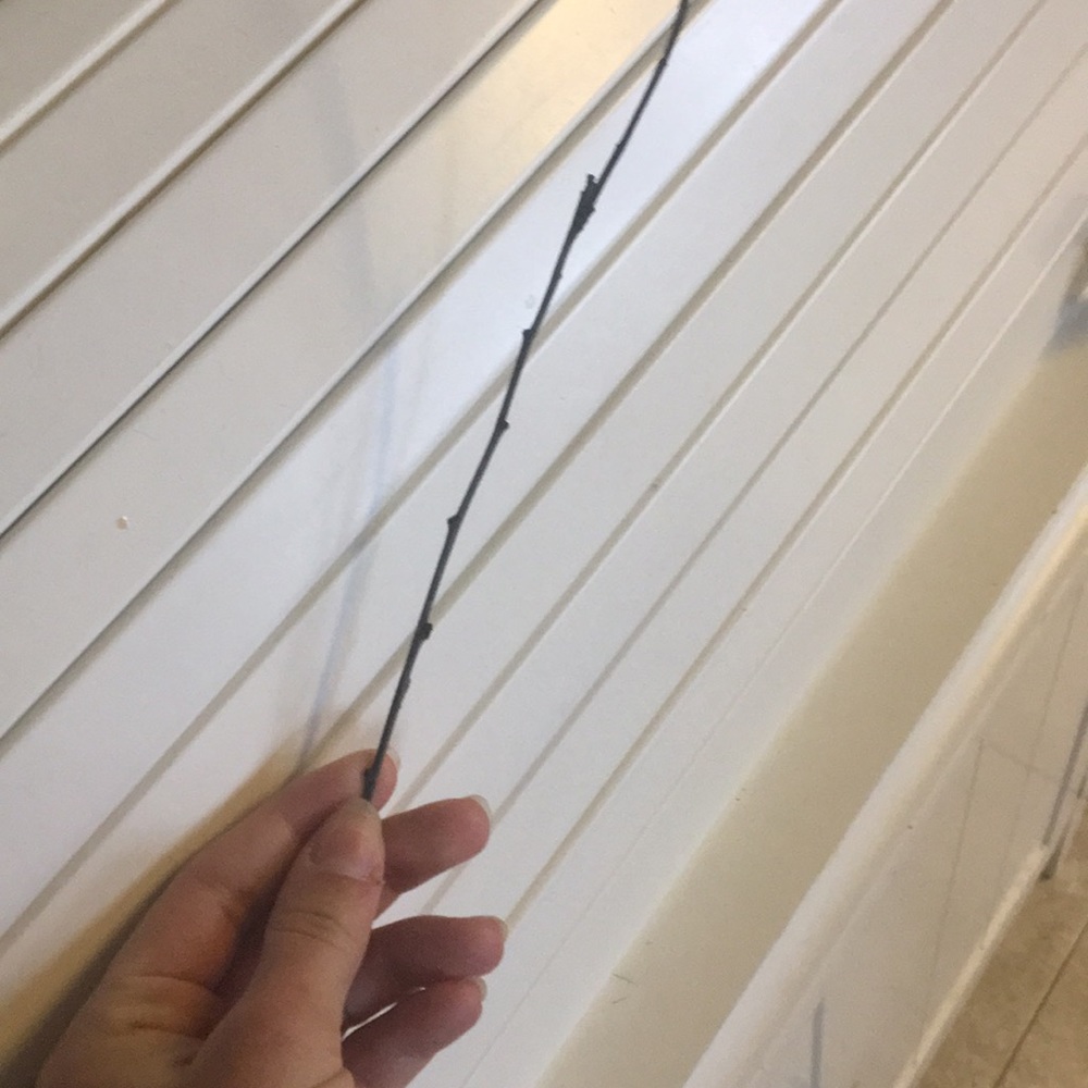 Official Ohio sticks (2) paper towel is included